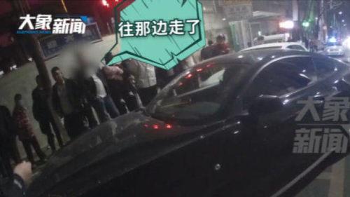 人海当中吃瓜视频,揭秘网络视频的狂欢与反思